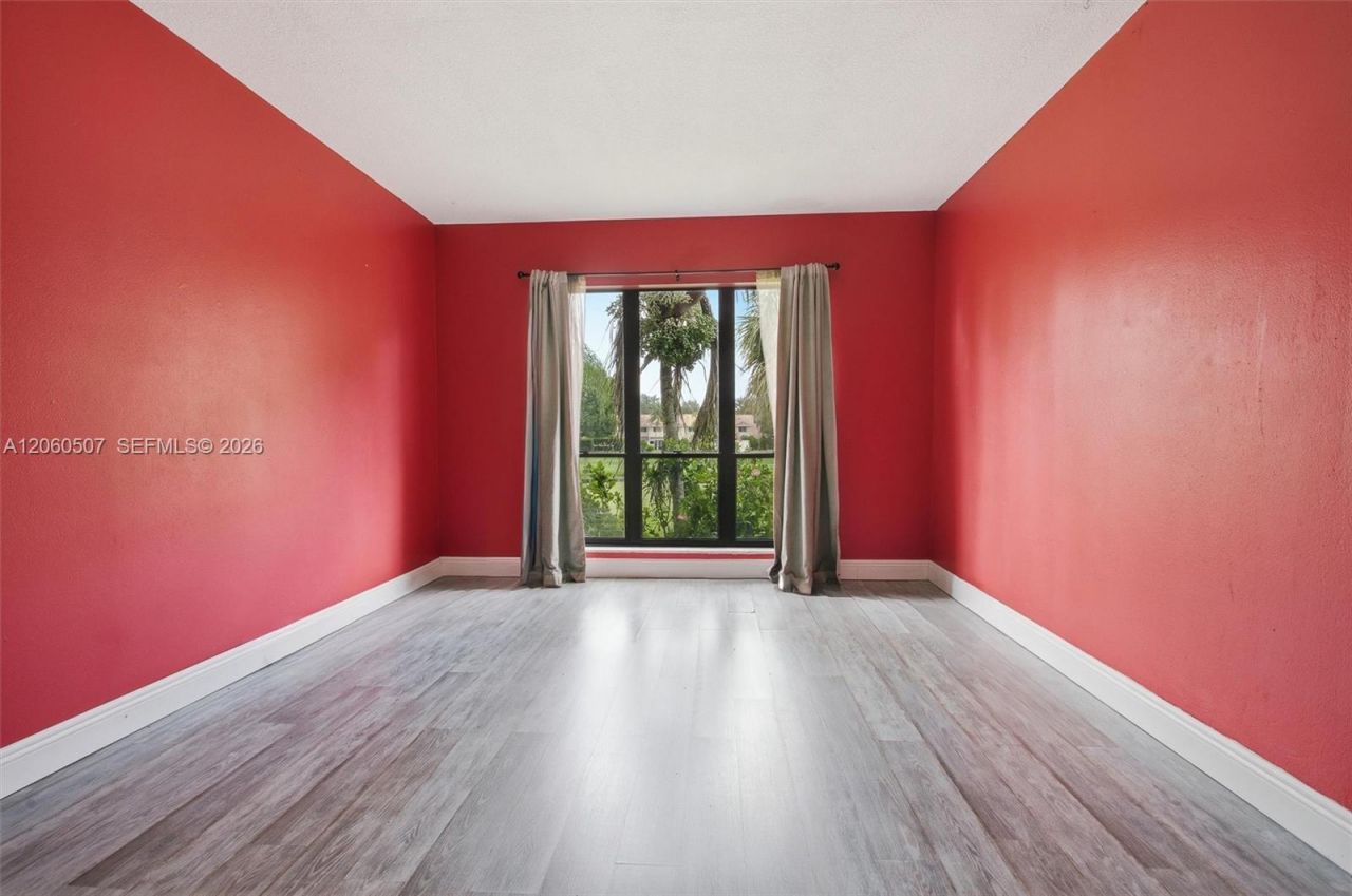 4054 N Pine Island Rd , Unit 2B, Sunrise, FL 33351 Photo