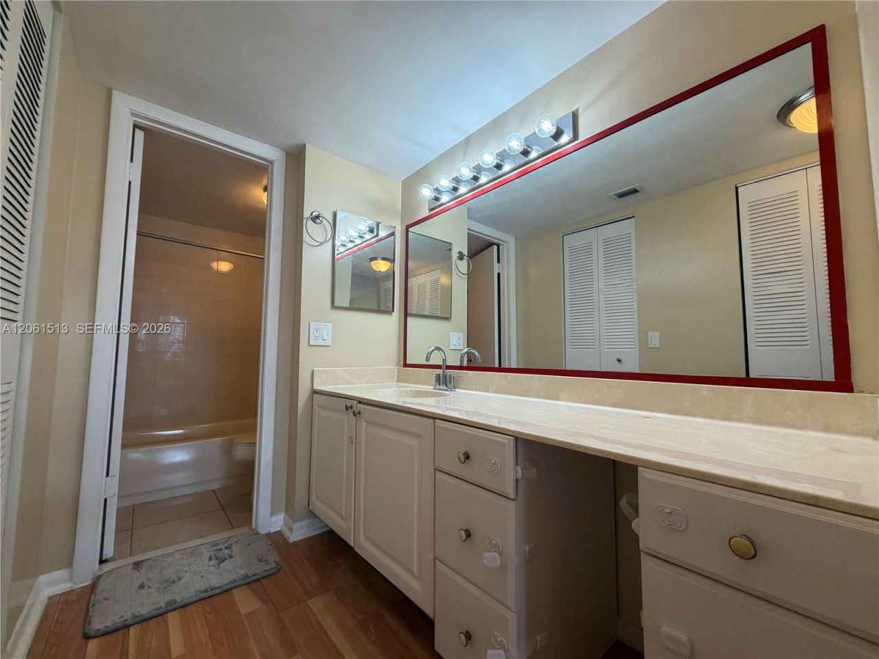 711 N Pine Island Rd , Unit 121, Plantation, FL 33324 Photo