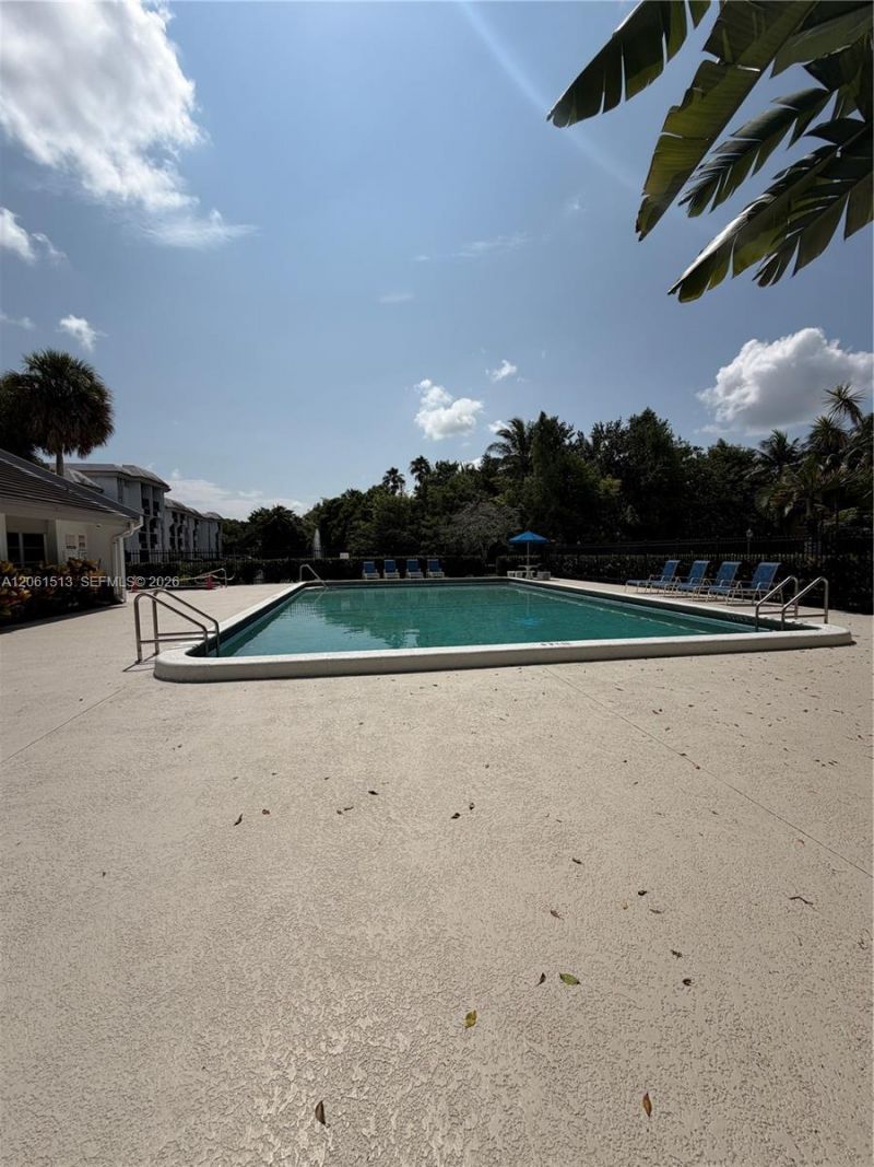 711 N Pine Island Rd , Unit 121, Plantation, FL 33324 Photo