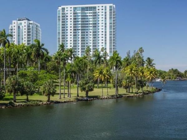 1861 NW S River Dr, Unit 212, Miami, FL 33125