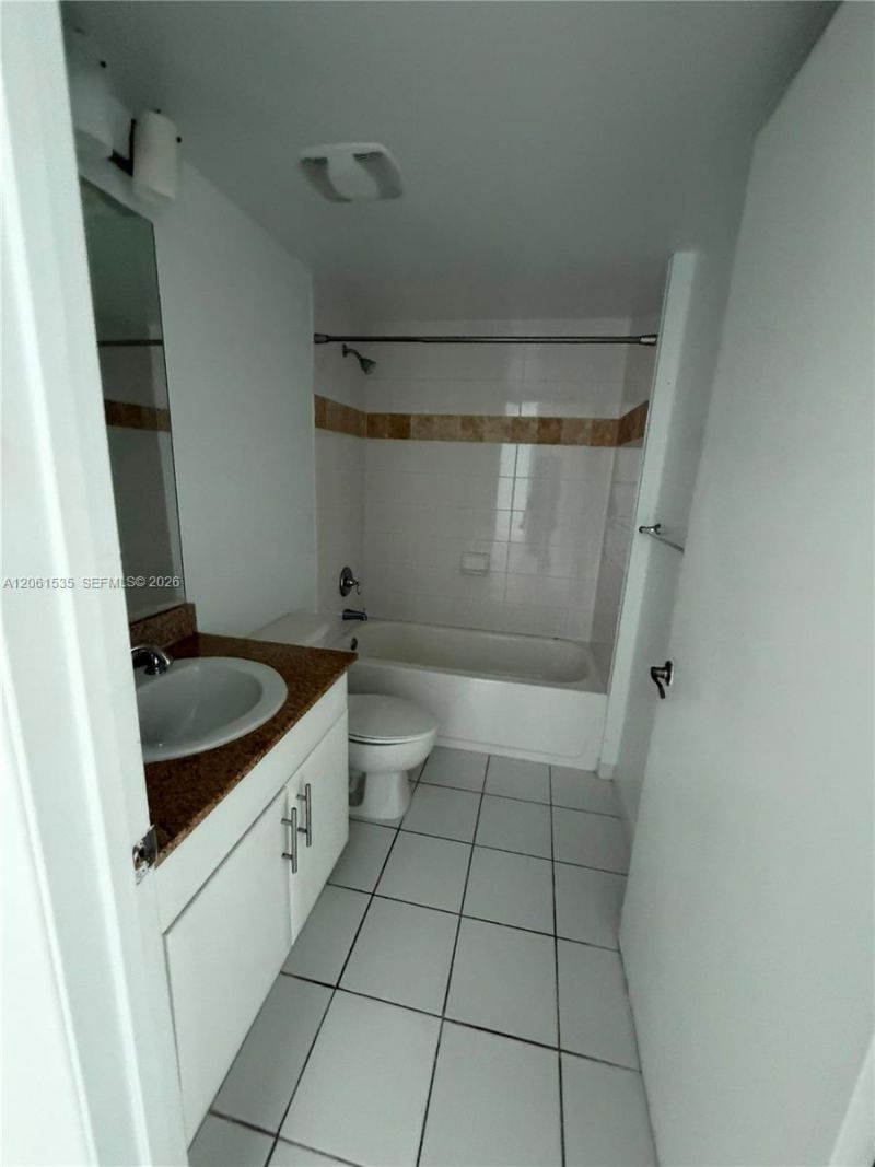 1861 NW S River Dr, Unit 212, Miami, FL 33125 Photo