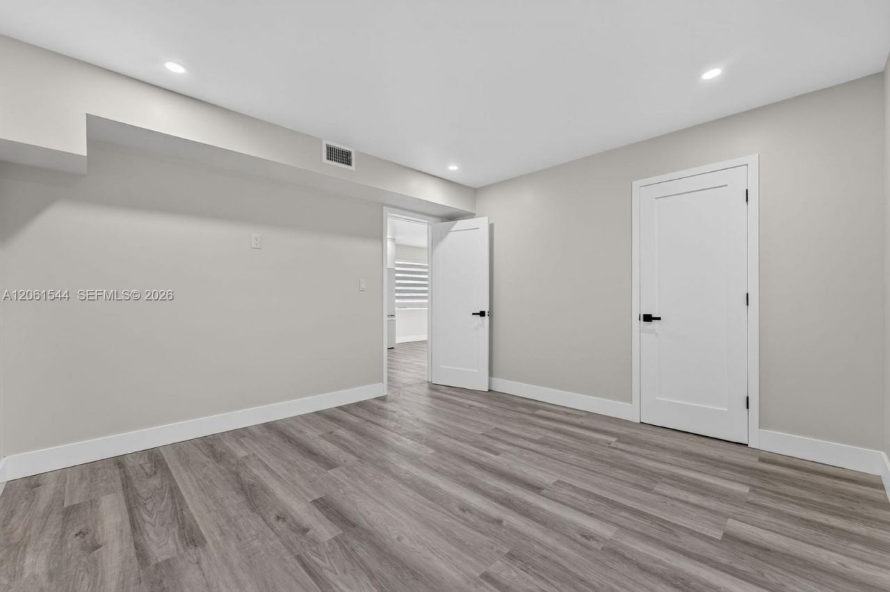 858 E 21st St , Hialeah, FL 33013 Photo