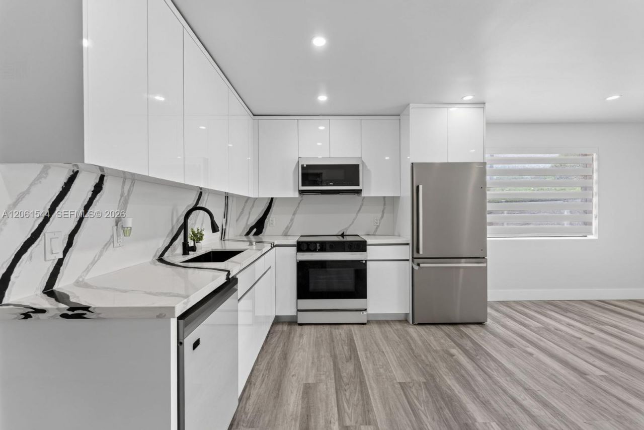 858 E 21st St , Hialeah, FL 33013 Photo