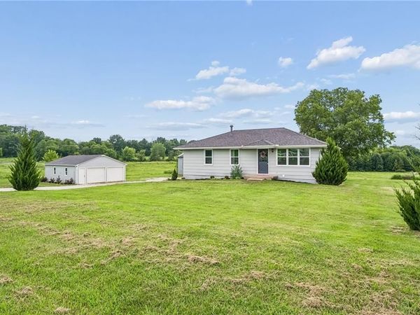 34906 E Colbern Road, Lone Jack, MO 64070