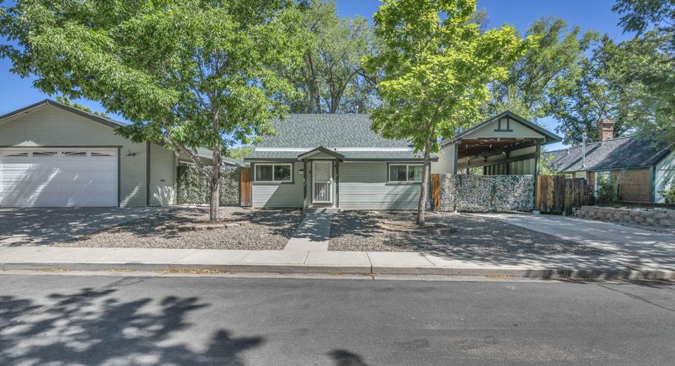614 W 3rd Street, Carson City, NV 89703 Photo