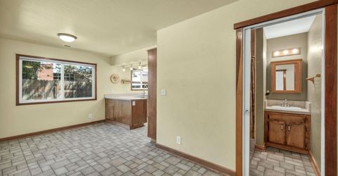 614 W 3rd Street, Carson City, NV 89703 Photo