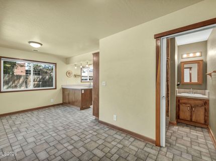 614 W 3rd Street, Carson City, NV 89703 Photo