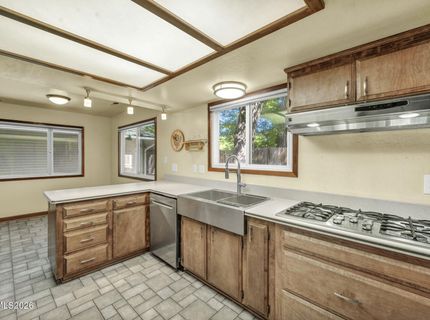 614 W 3rd Street, Carson City, NV 89703 Photo