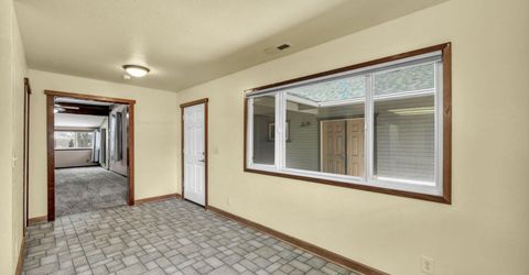 614 W 3rd Street, Carson City, NV 89703 Photo