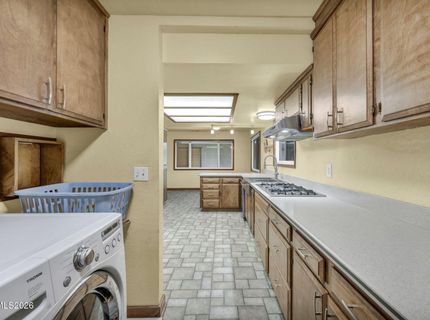 614 W 3rd Street, Carson City, NV 89703 Photo