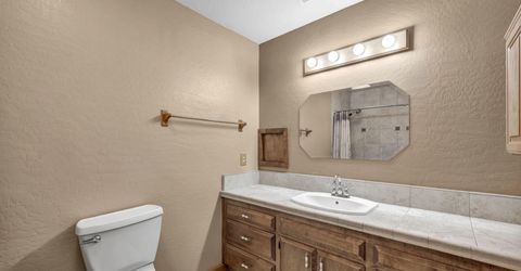 614 W 3rd Street, Carson City, NV 89703 Photo