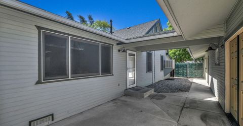 614 W 3rd Street, Carson City, NV 89703 Photo