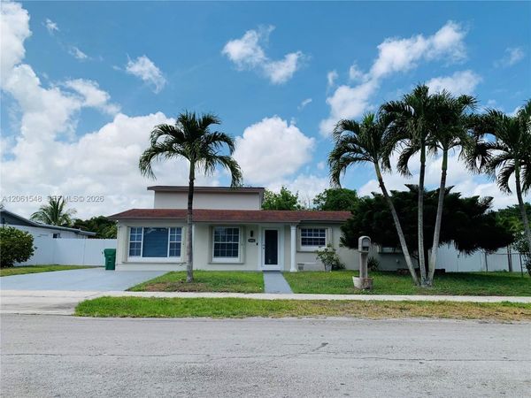 5441 NW 174th Dr , Miami Gardens, FL 33055