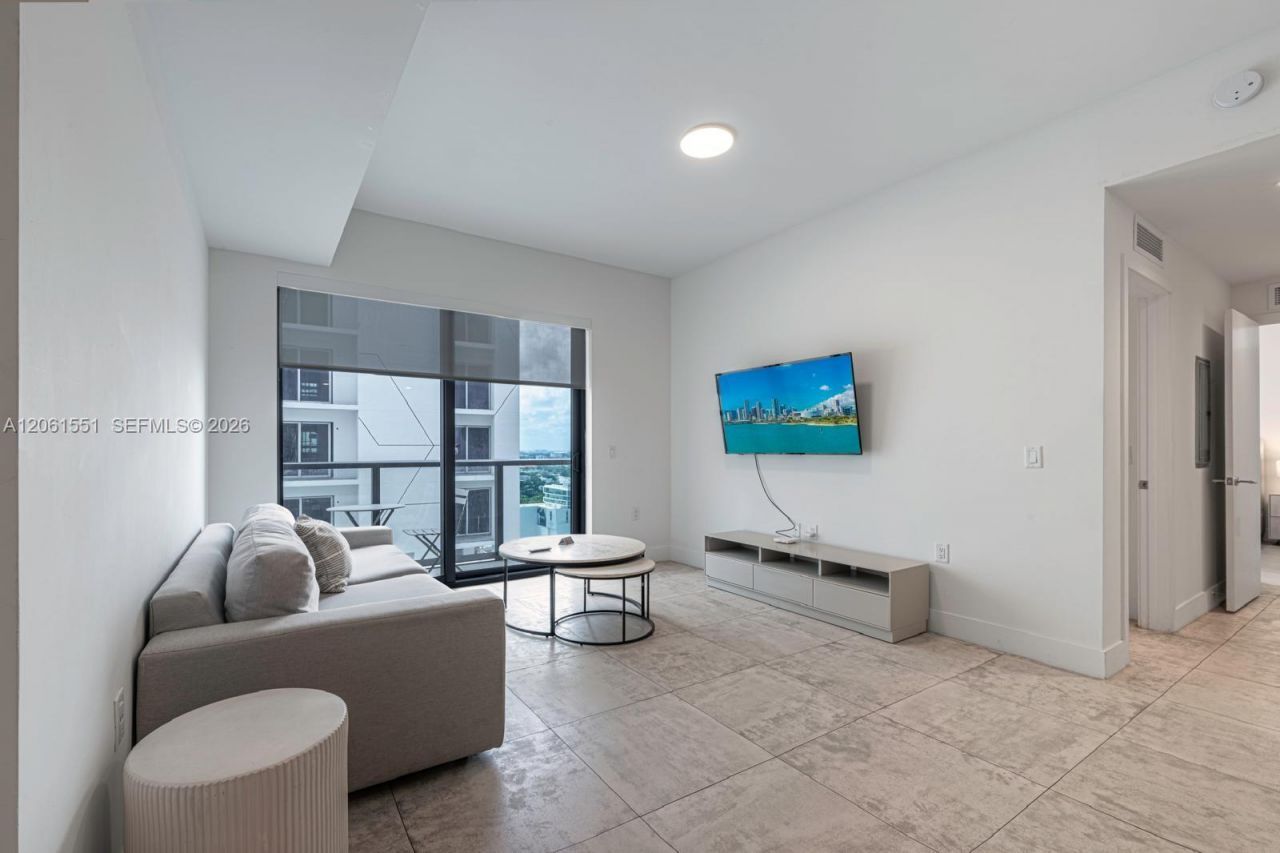 239 SW 9th St , Unit 2103, Miami, FL 33130 Photo