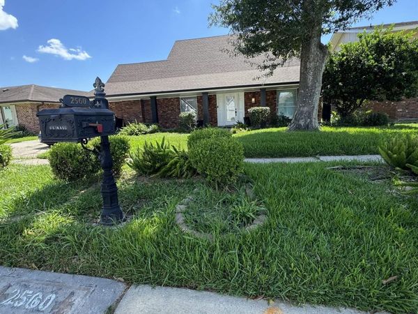 2560 Vulcan Street, Harvey, LA 70058