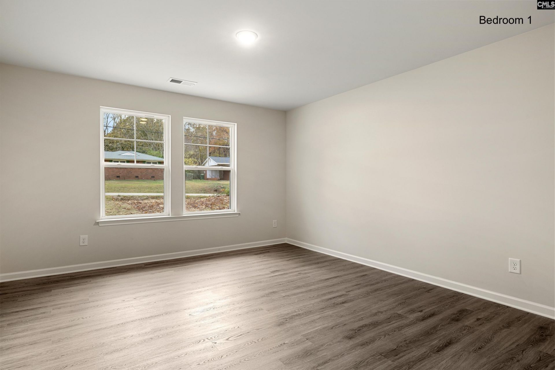 1703 Evans Drive  Photo 4