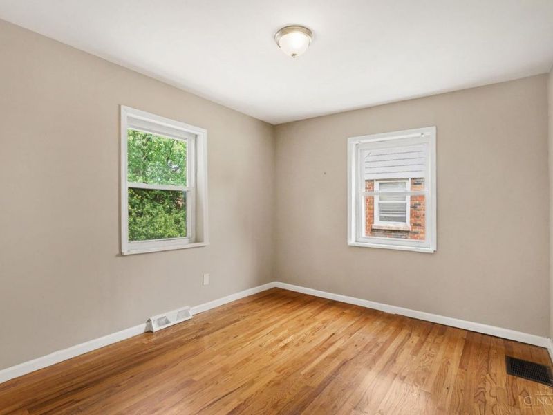 4306 Homelawn Avenue, Cincinnati, OH 45211 Photo 5