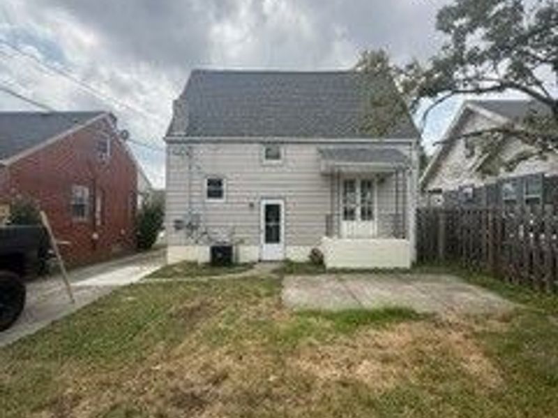 5175 Arch Street Street, Maple Heights, OH 44137 Photo 4