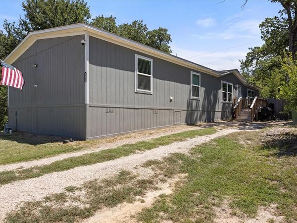 5913 N Oklahoma Trail , Granbury, TX 76048