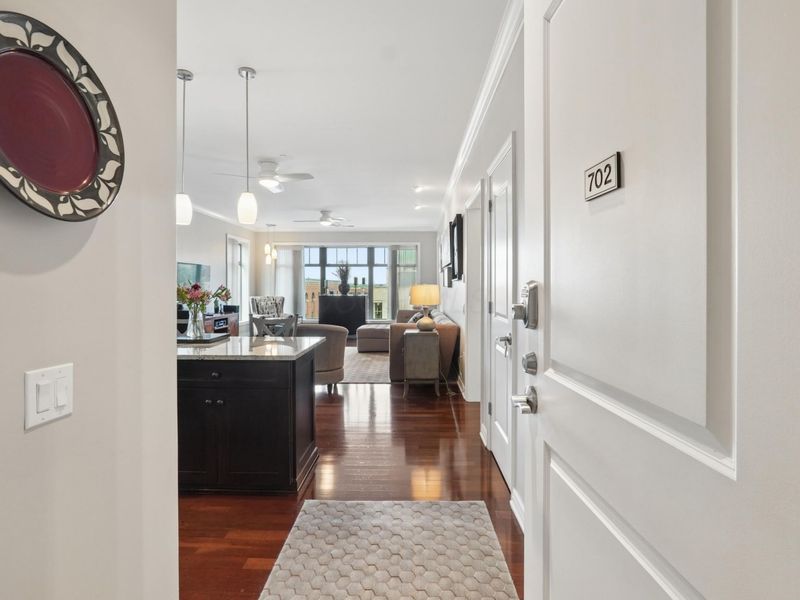 250 Daniel Burnham Square, Unit 702, Columbus, OH 43215 Photo 6