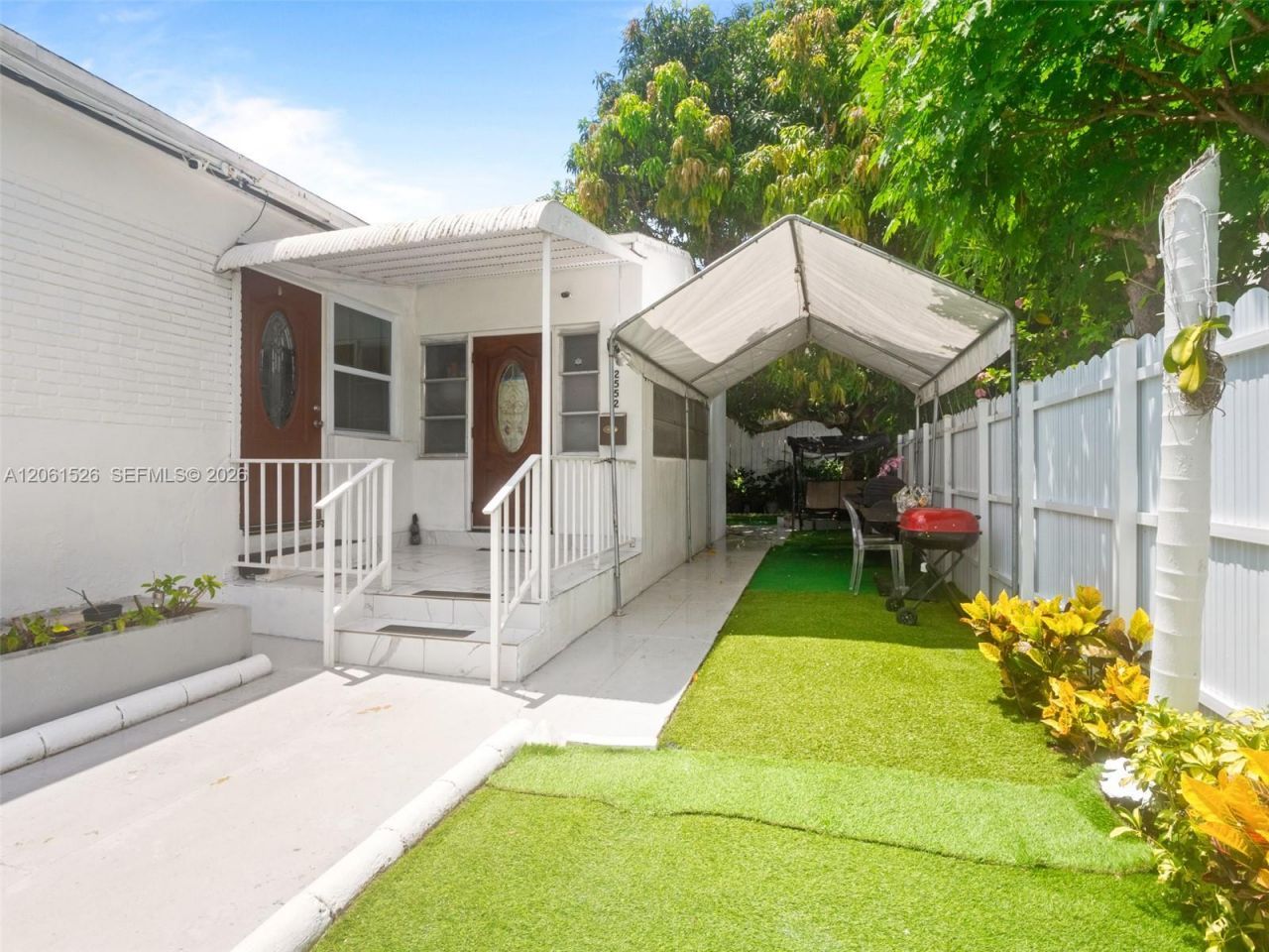 2550 SW 10 St, Miami, FL 33165 Photo