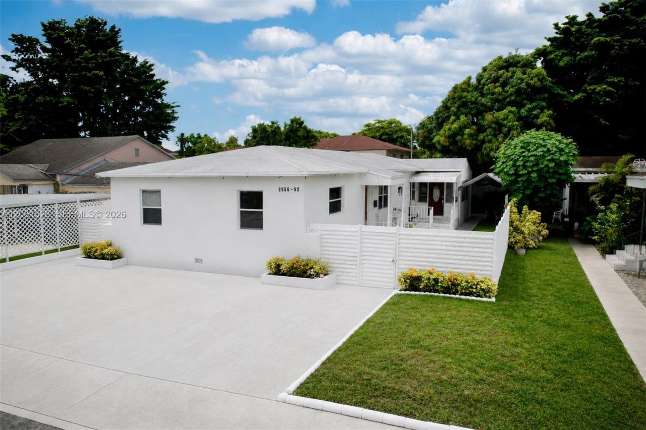 2550 SW 10 St, Miami, FL 33165 Photo
