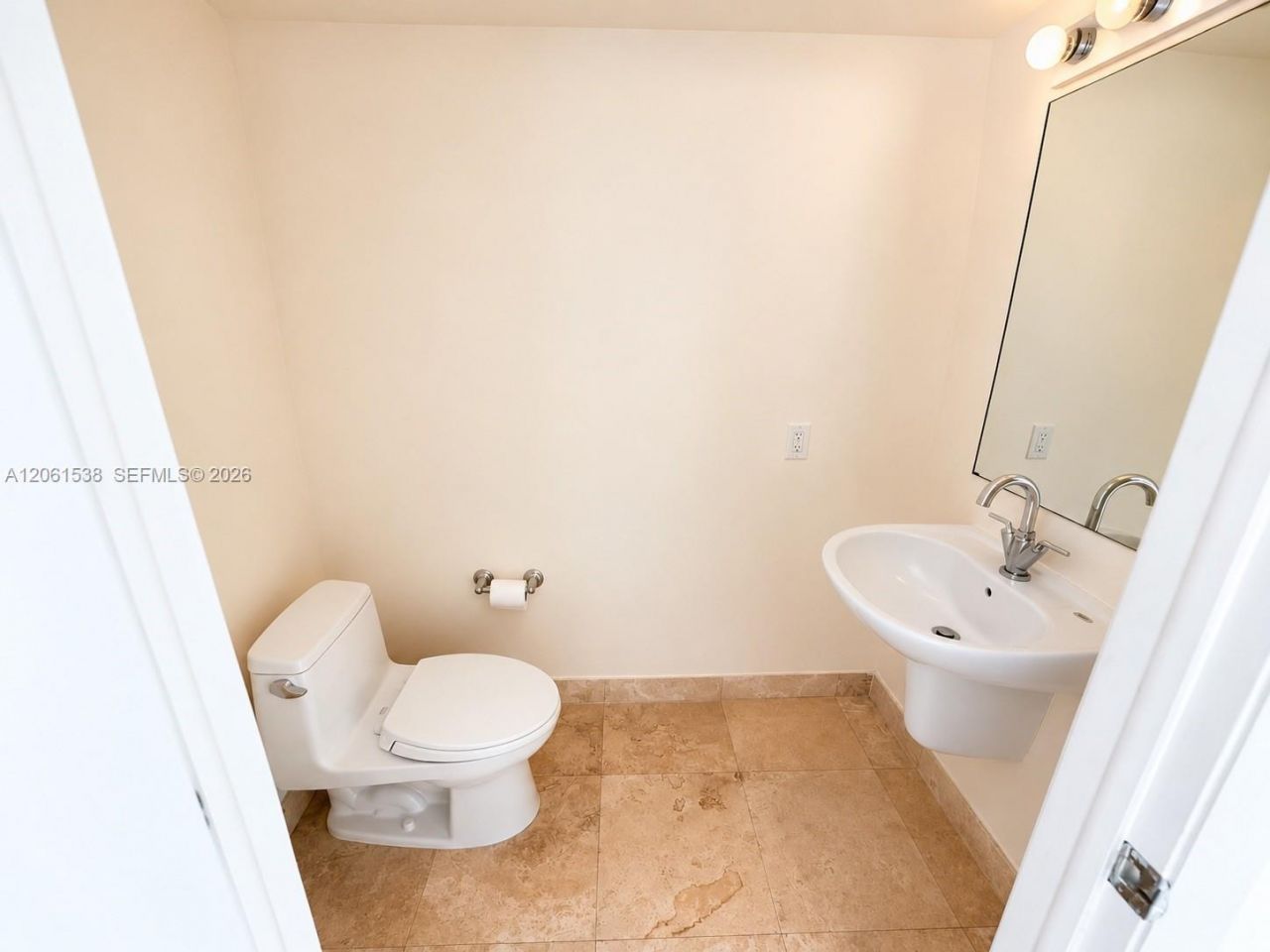 41 SE 5th St, Unit 1415, Miami, FL 33131 Photo