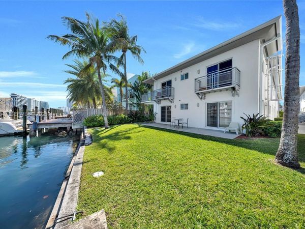6905 Bay Dr, Unit 16, Miami Beach, FL 33141