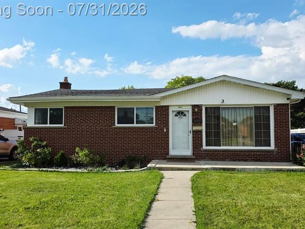 8577 Christine Street, Warren, Mi 48093