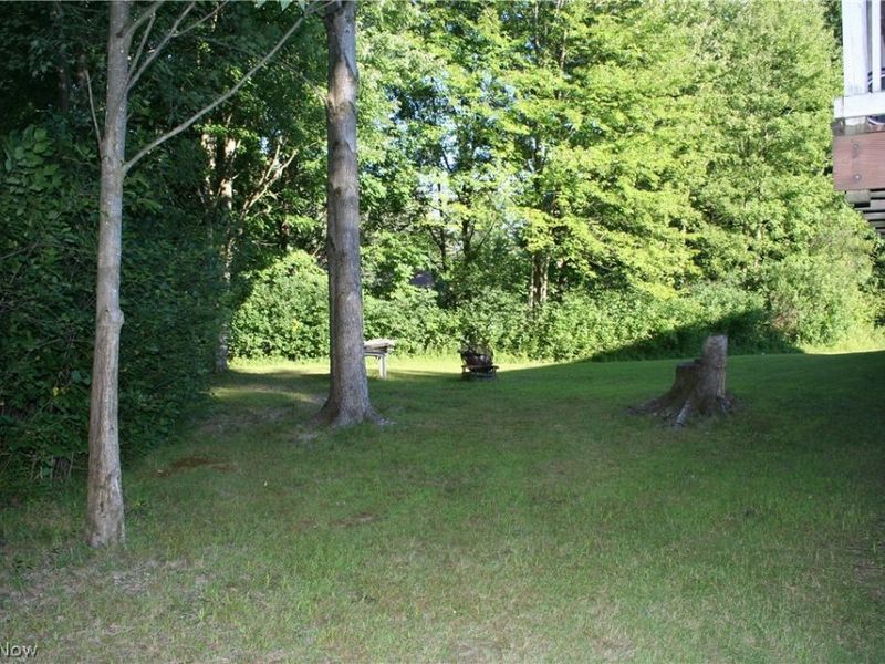 1696 Concord Court , Roaming Shores, OH 44084 Photo 13