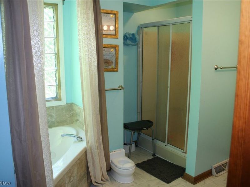 1696 Concord Court , Roaming Shores, OH 44084 Photo 29