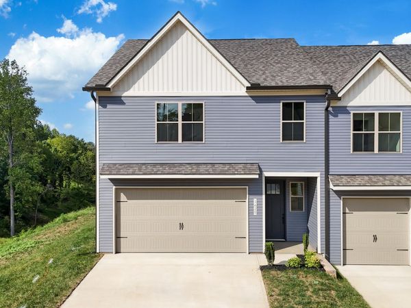1620 Bennett Village Drive, Maryville, TN 37804