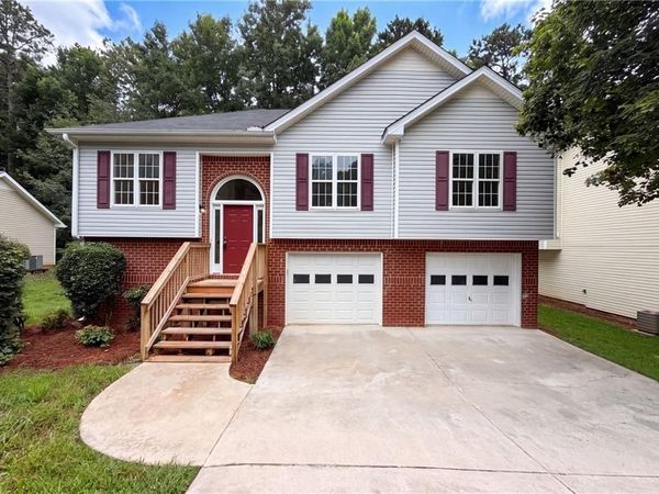 325 Spring Lake Court , Athens, GA 30605