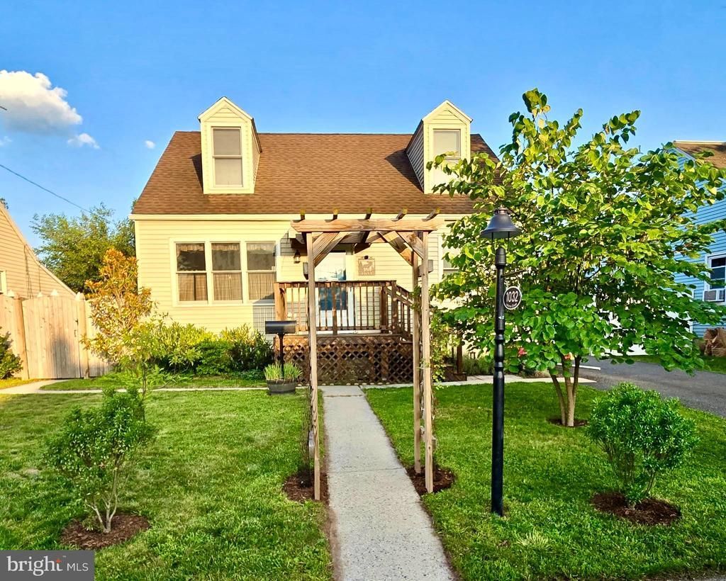 1032 N WARREN STREET , POTTSTOWN, PA 19464