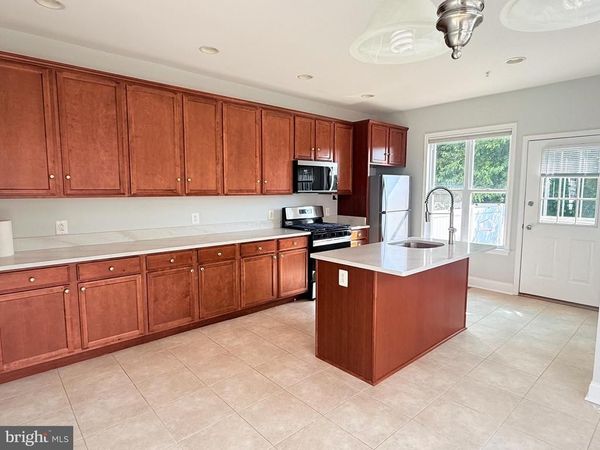 8 MECHANIC STREET, SWEDESBORO, NJ 08085