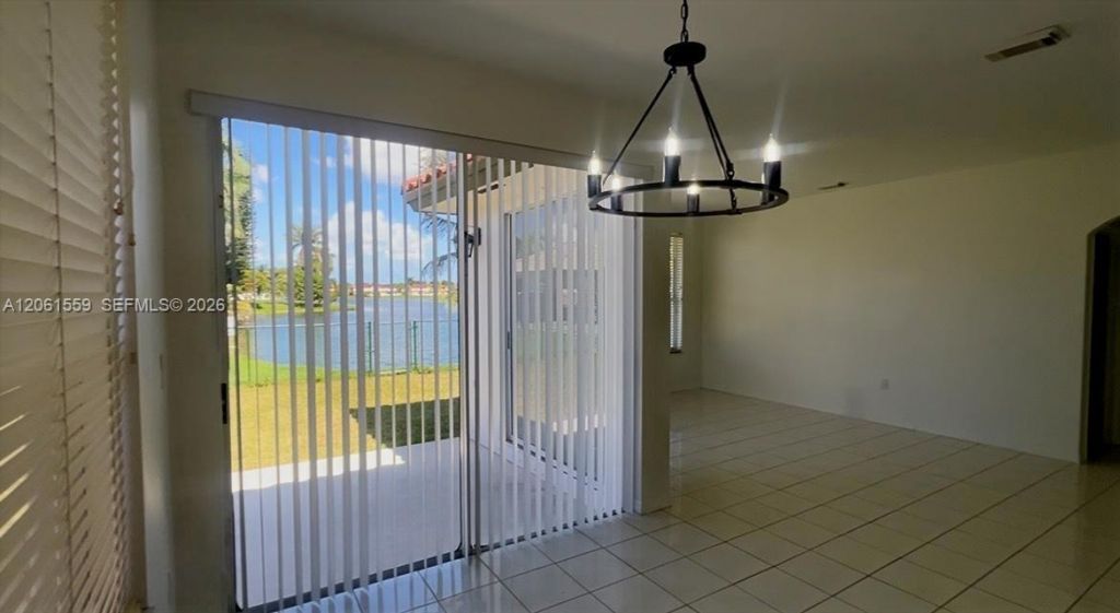 6983 SW 161st Pl, Miami, FL 33193 Photo