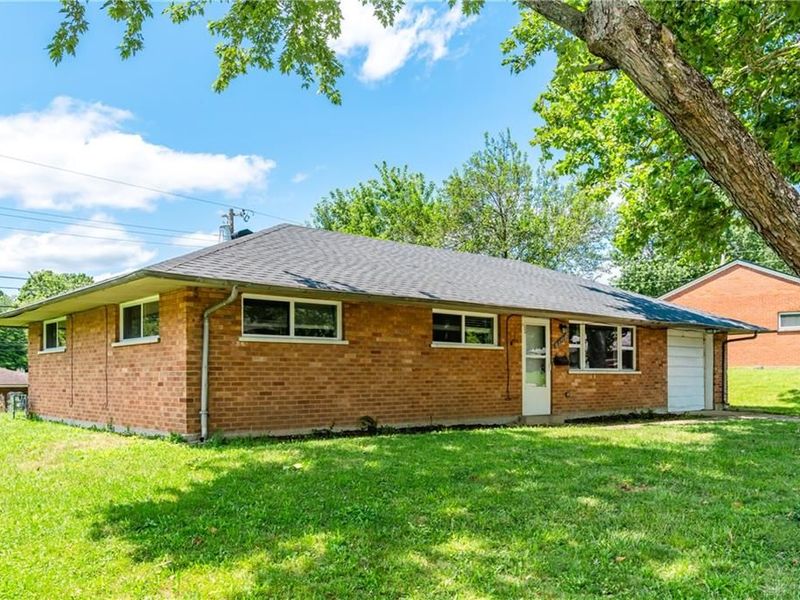 4517 Winchester Drive, Kettering, OH 45429 Photo 2