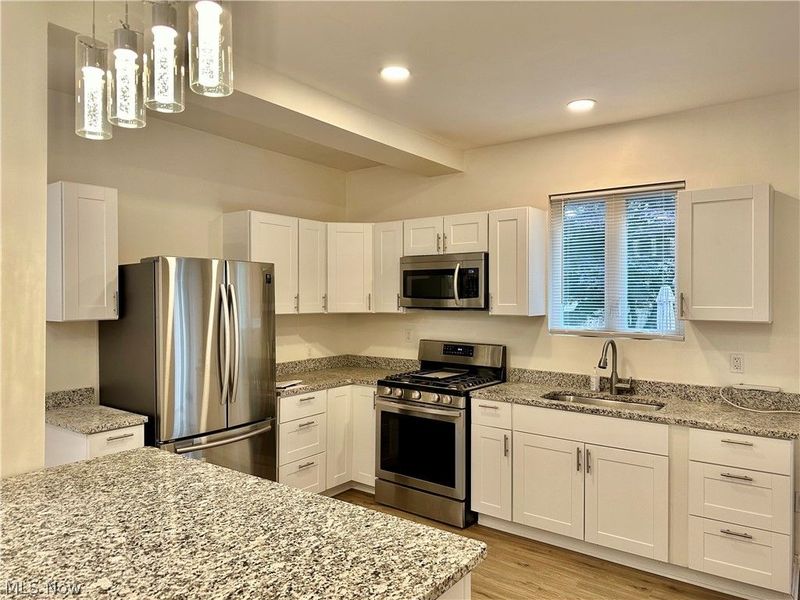 2214 W 32nd Street, Unit DOWN, Cleveland, OH 44113 Photo 6