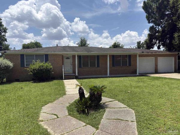 1701 Bakalane Ave, Pensacola, FL 32504