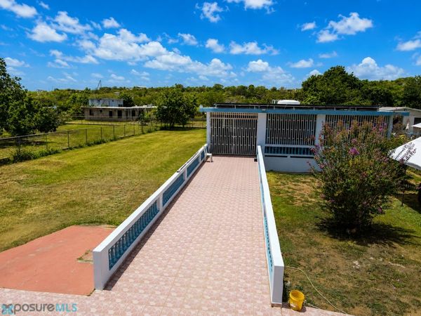 472 AVENIDA LA ESTACIÓN SECTOR LULO SAVEDRA, Isabela, PR 00662