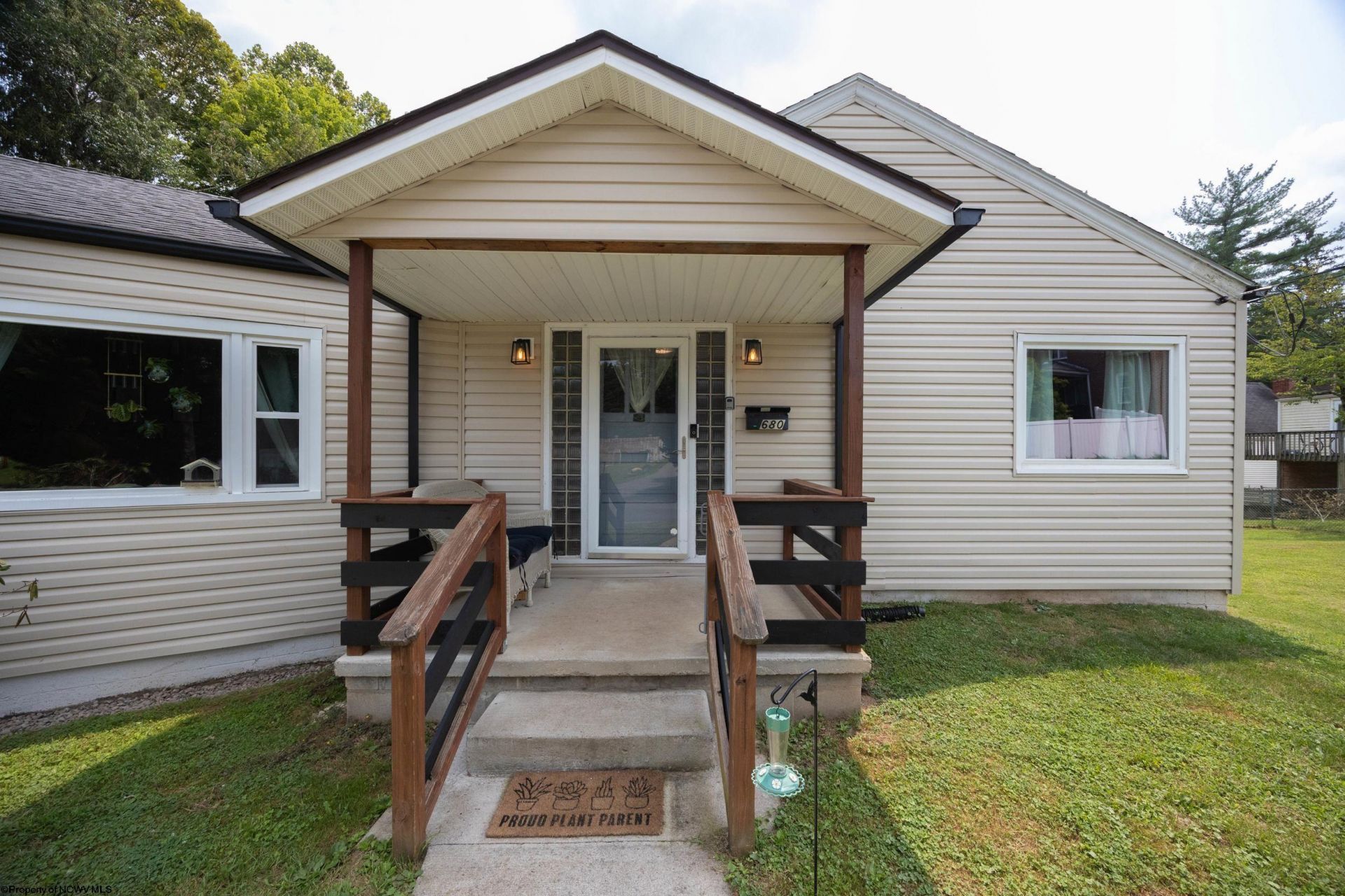 680 Verdun Street, Clarksburg, WV 26301 Main Photo