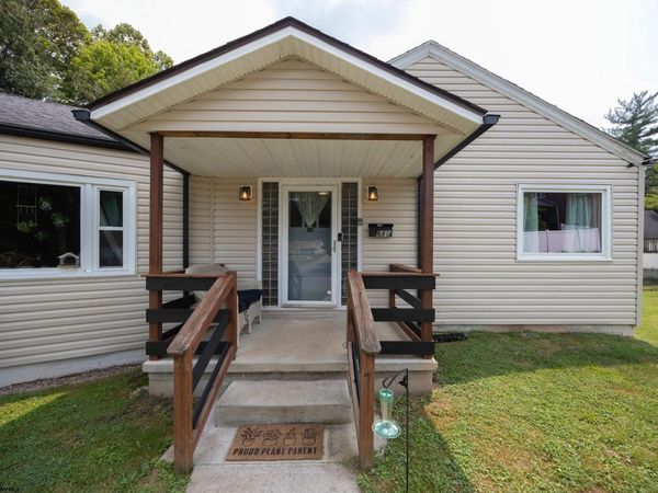 680 Verdun Street, Clarksburg, WV 26301
