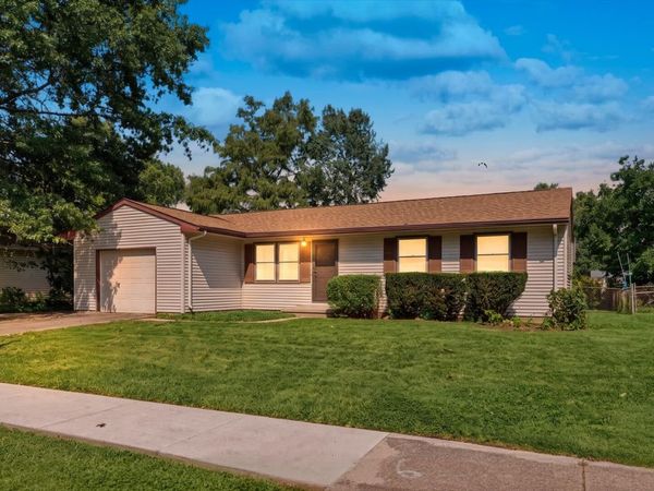 2306 Belmore Drive, Champaign, IL 61821