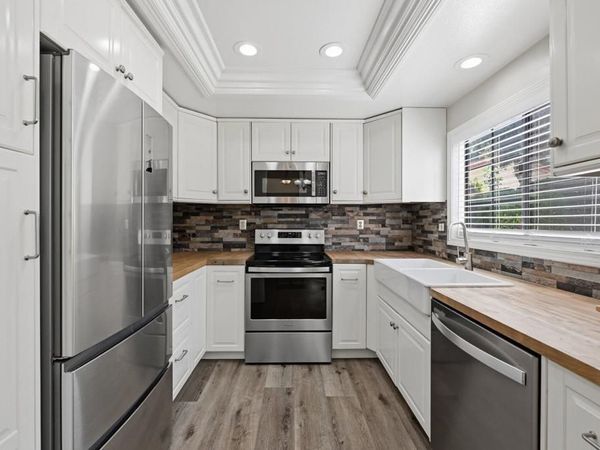 3534 Ridgewood Way, Carlsbad, CA 92010