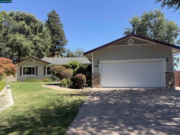 1271 Summit Rd, Lafayette, CA 94549
