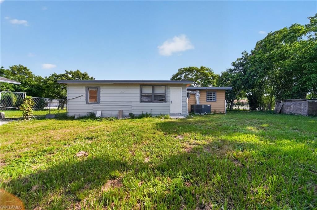 1846 Maple Dr, Fort Myers, FL 33907 Photo