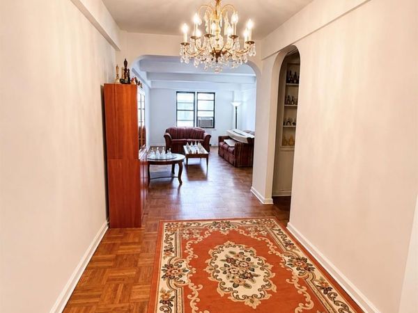 420 West 206th Street, Unit 3G, New York (Manhattan), NY 10034