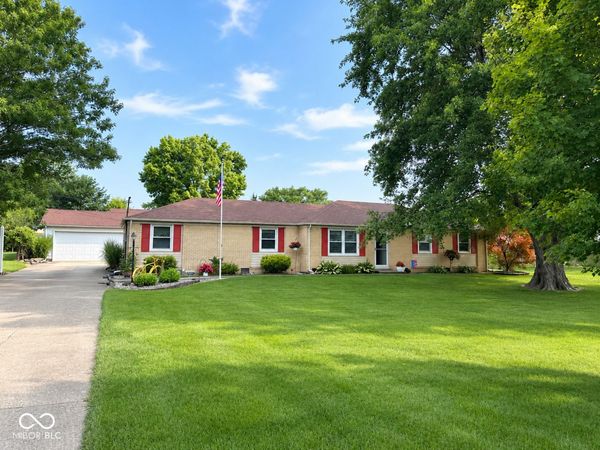 2498 E 100 N, Anderson, IN 46012