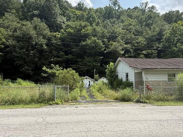 356 GOONEY OTTER HOLLOW ROAD, HERNDON, WV 24719