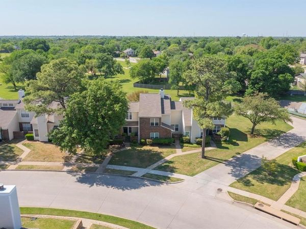 846 Creekside Drive, Lewisville, TX 75067